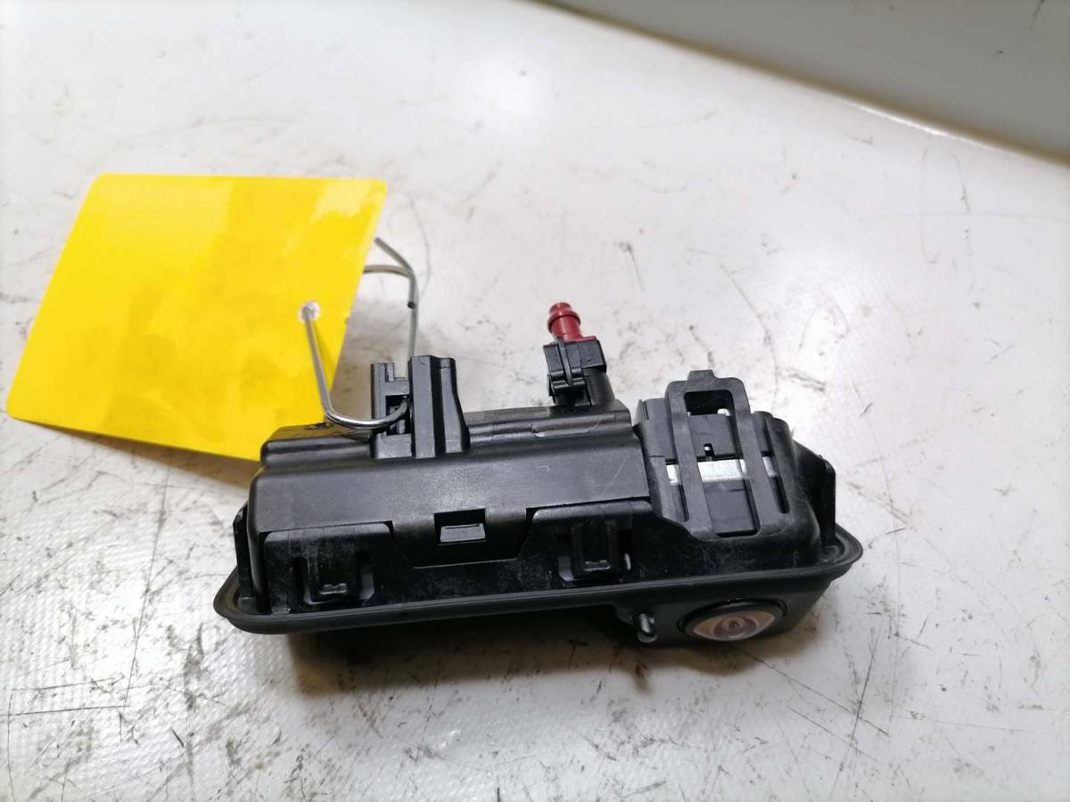 VW Passat B9 original Taster mit R&uuml;ckfahrkamera Heckklappe Kombi Bj.2024